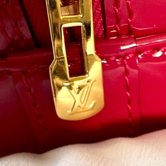 Authentic Louis Vuitton Monogram Vernis Alma Satchel - Picture 15 of 16